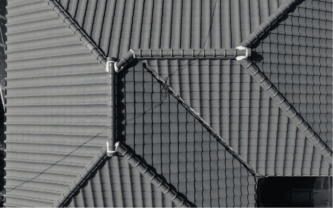 瓦屋根を補修しても雨漏りするため葺き替え工事