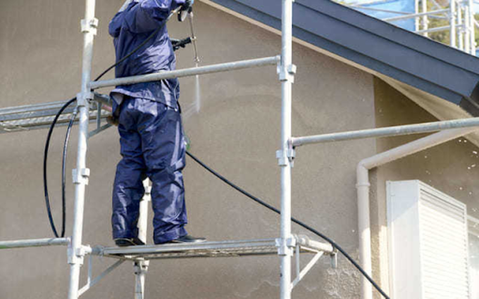 外壁洗浄の様子