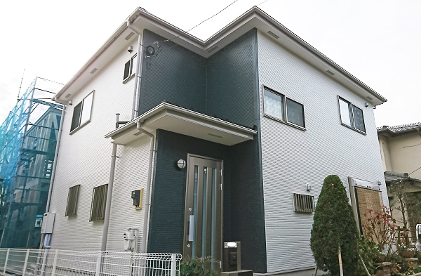 久喜市 – 2階戸建ての外壁・屋根塗装・外構補修【No.241】
