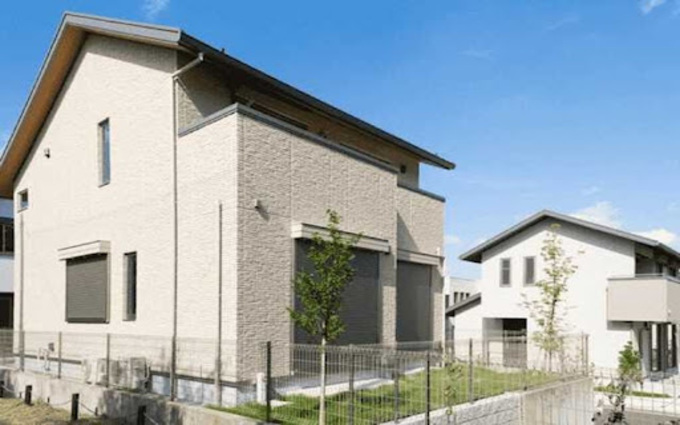 天気の良い日の戸建て